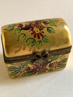Antique Limoges Trinket Box Peint Main France GR Hand Painted Floral